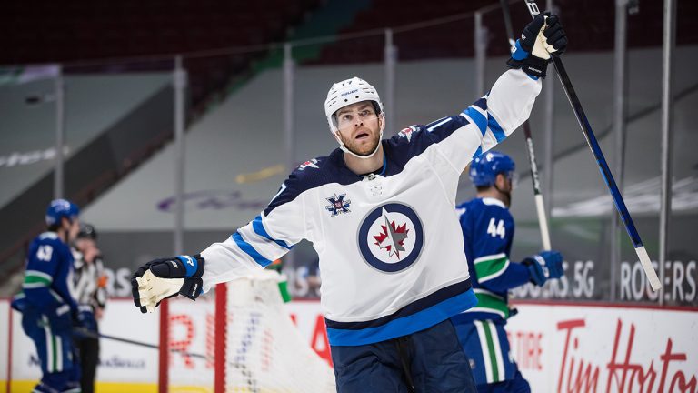 Winnipeg Jets' Adam Lowry. (Darryl Dyck/CP)