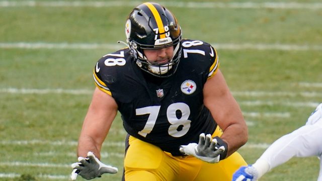 West Point grad, Steeler Alejandro Villanueva named Pro Bowl starter