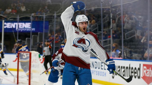 Colorado Avalanche watch 3-goal lead unravel quickly in New Jersey