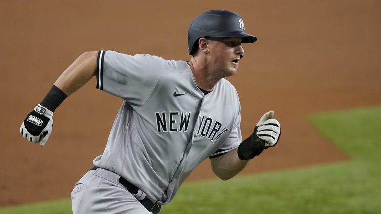 New York Yankees' DJ LeMahieu sprints home against the Texas Rangers in Arlington. (Tony Gutierrez/AP)