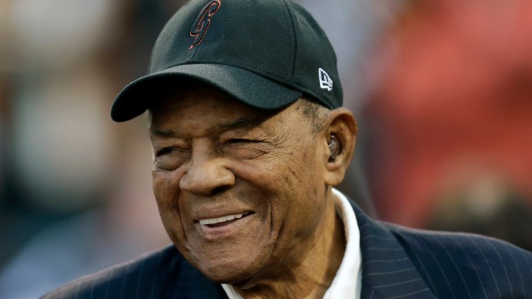 Baseball legend Willie Mays smiles prior to a game between the New York Mets and the San Francisco Giants in 2016. (Ben Margot/AP)