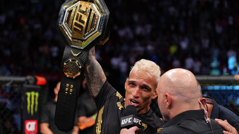 Charles Oliveira claimed the UFC lightweight title  at UFC 262. (UFC/Twitter)