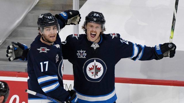 Winnipeg Jets avoid arbitration, agree to two-year contract with