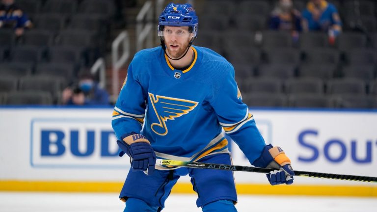 St. Louis Blues defenceman Carl Gunnarsson has announced his retirement after 12 NHL seasons. (Jeff Roberson/AP)