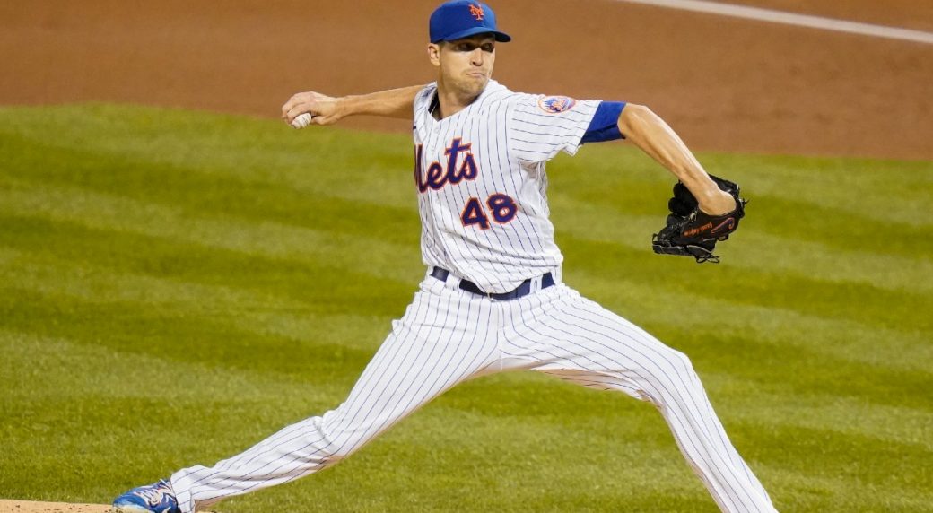 Jacob deGrom has shoulder tightness