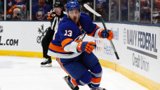 N.Y. Islanders sign Mathew Barzal to eight-year extension with $9.15M AAV