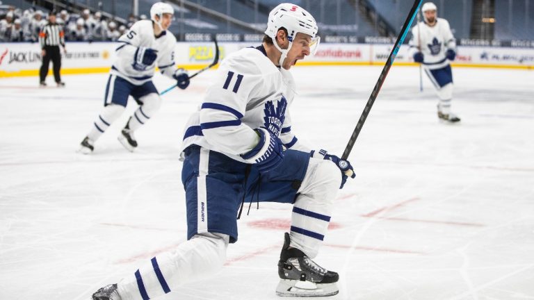 Toronto Maple Leafs winger Zach Hyman (11) celebrates a goal against the Edmonton Oilers. (Jason Franson/CP)