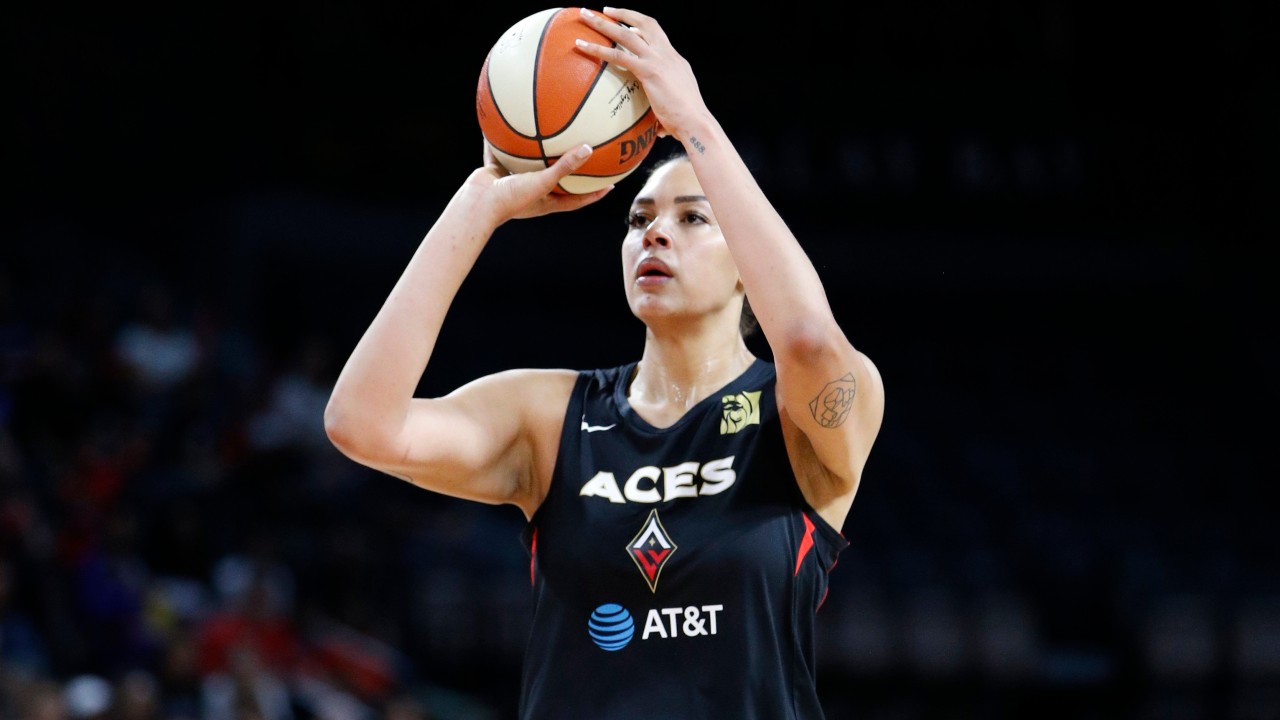 Four-time WNBA All-Star Liz Cambage commits to join Los Angeles