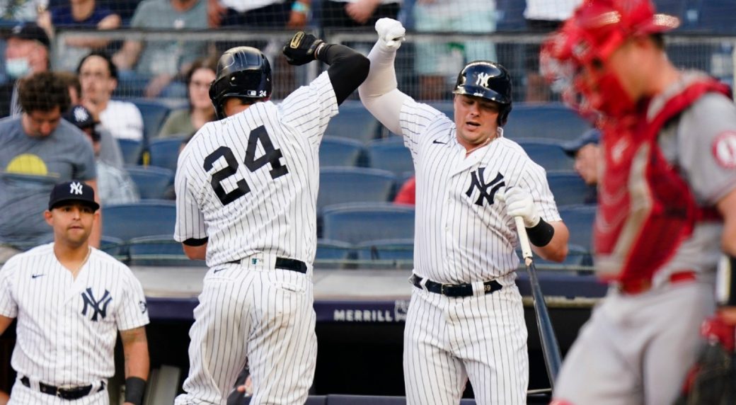 New York Yankees video: Luke Voit, Gleyber Torres HRs build lead