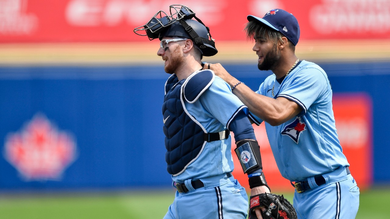 Toronto Blue Jays catcher Danny Jansen happy to pass along his early MLB  experiences to Calgary's future big leaguers - TheYYSCENE