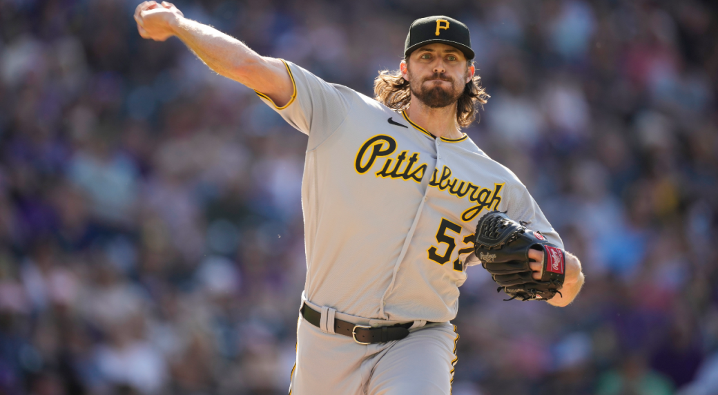 Yankees acquire righty reliever Clay Holmes from Pirates