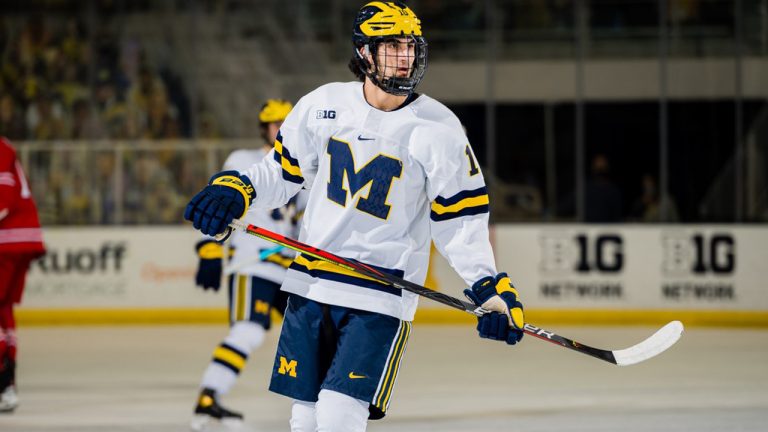 Matthew Beniers is a top prospect for the 2021 NHL Draft. (Michigan Photography)