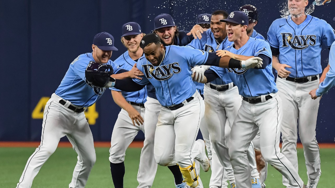 Meadows, Rays split with Yankees in 7-inning doubleheader