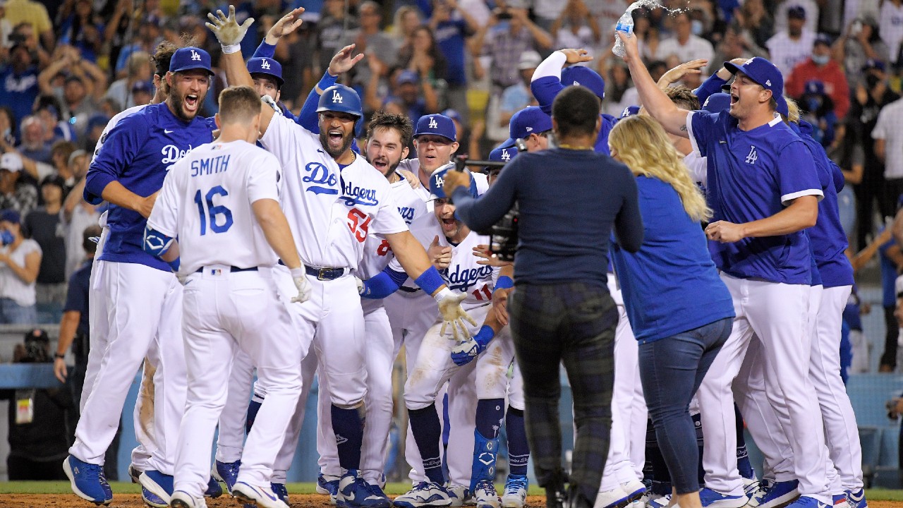 Will Smith's Pinch-Hit, Walk-Off 3-Run Homer Completes Dodgers Comeback  Over Giants 8-6 – NBC Los Angeles