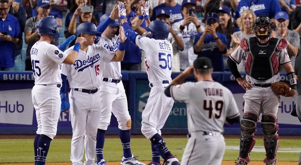 Dodgers tie franchise record with eight homers, score 22 over Diamondbacks