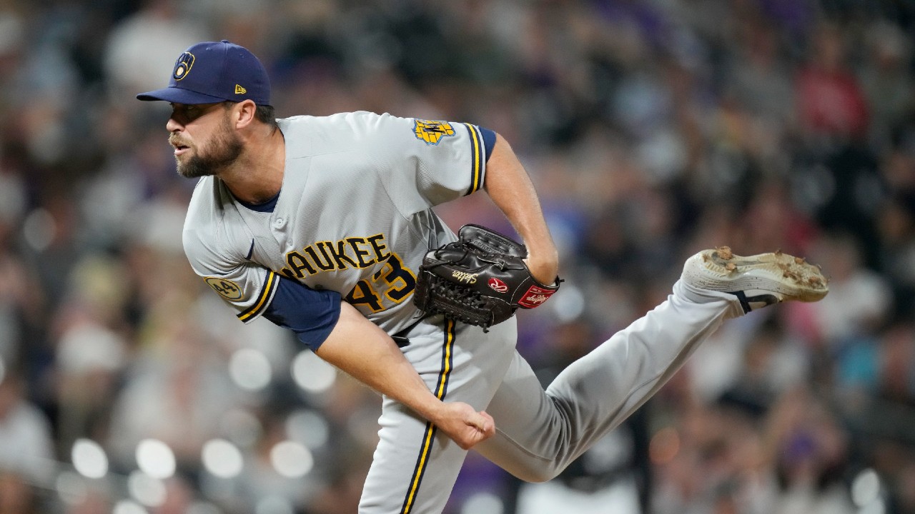 Fully vaccinated Brewers star Christian Yelich tests positive for COVID-19