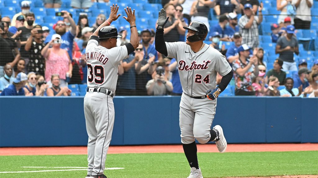 Semien homers in 9th, Blue Jays rally to beat A's 11-10 Midwest