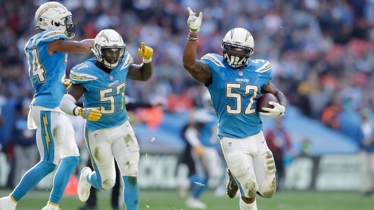 Las Vegas Raiders line backer Denzel Perryman (52) after playing