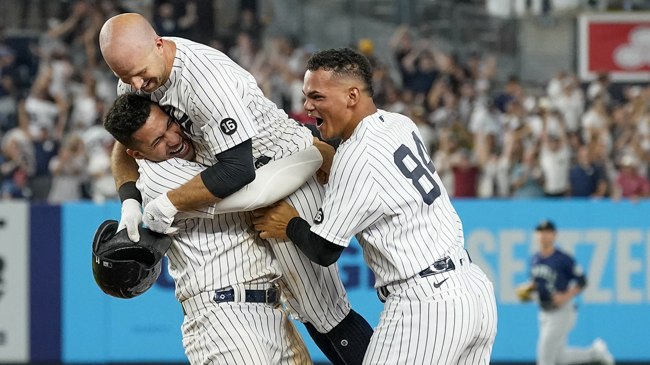 Brett Gardner's home run in ninth inning lifts Yankees over Cubs