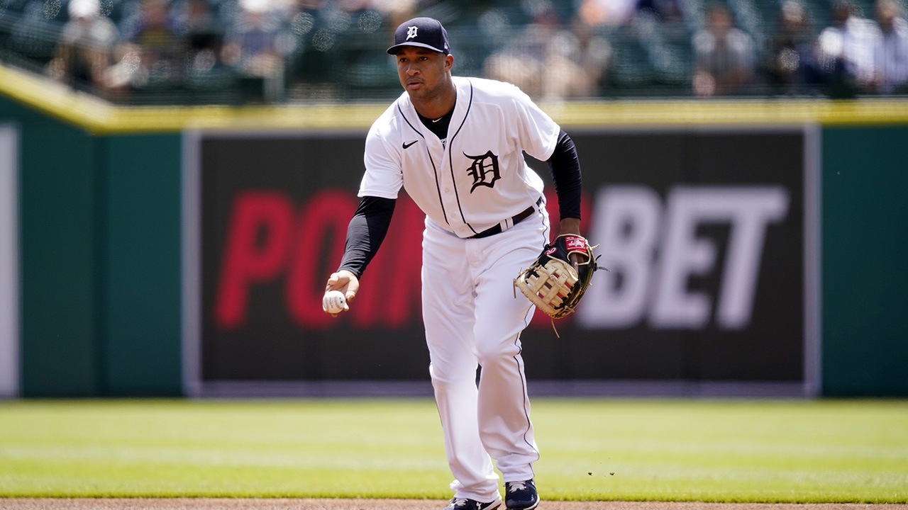 Tigers, Jonathan Schoop reach $15M deal covering 2022 and 2023