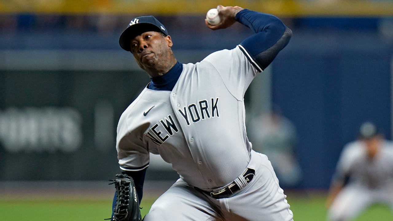 New York Yankees RP Aroldis Chapman Struggles in Return From Injured List -  Sports Illustrated NY Yankees News, Analysis and More