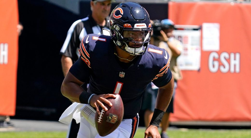 Chicago Bears quarterback Justin Fields is feeling the pressure