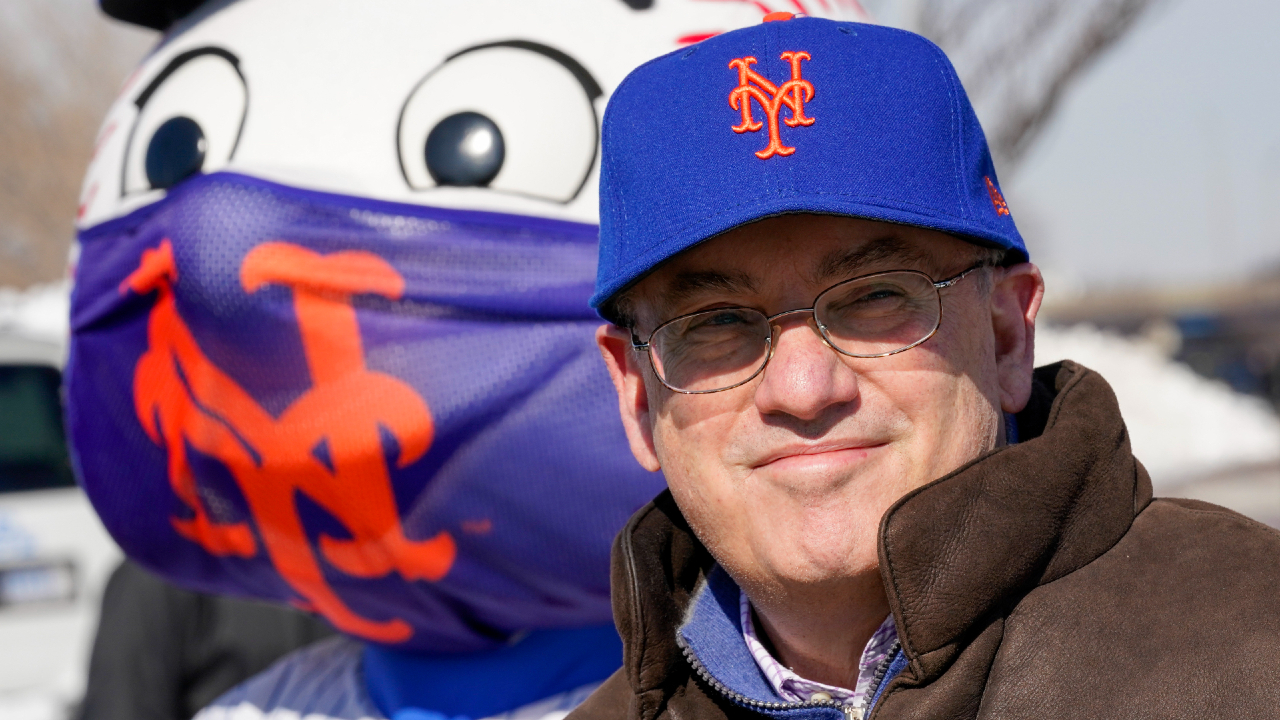 MLB on FOX - The New York Mets announced they will be wearing their black  jerseys this season 💪 (via Steve Cohen)