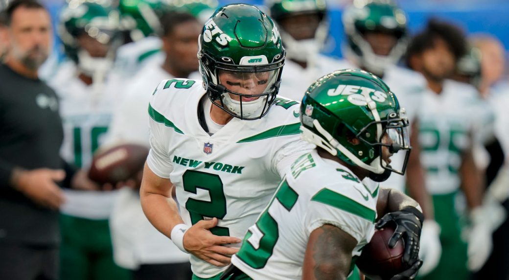 Zach Wilson solid, efficient in Jets debut against Giants