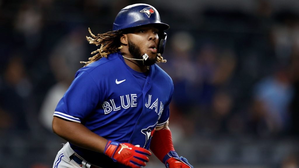 Blue Jays: Espinal's strong campaign influences trade deadline decisions