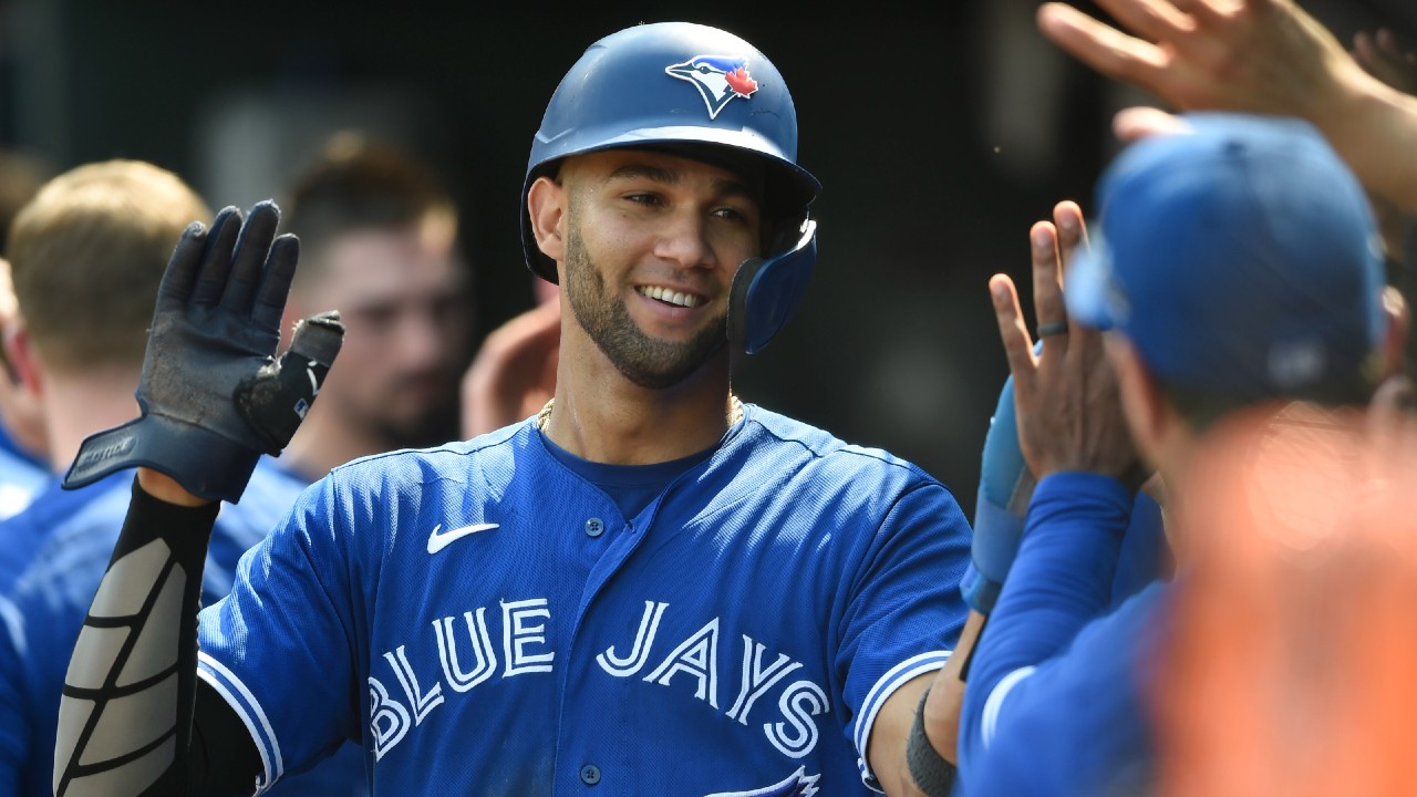Blue Jays place Gurriel Jr. on 10-day IL due to left hamstring strain