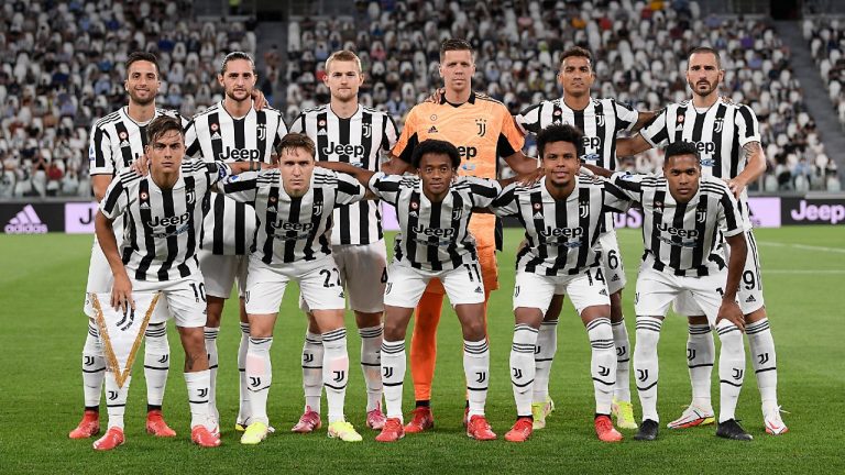 Juventus poses for a team photo prior to a Serie A match between Juventus and Empoli on Aug. 28, 2021. (Fabio Ferrari/LaPresse via AP)