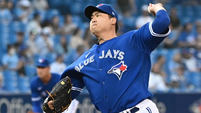 Blue Jays send Ryu to injured list after another rough start