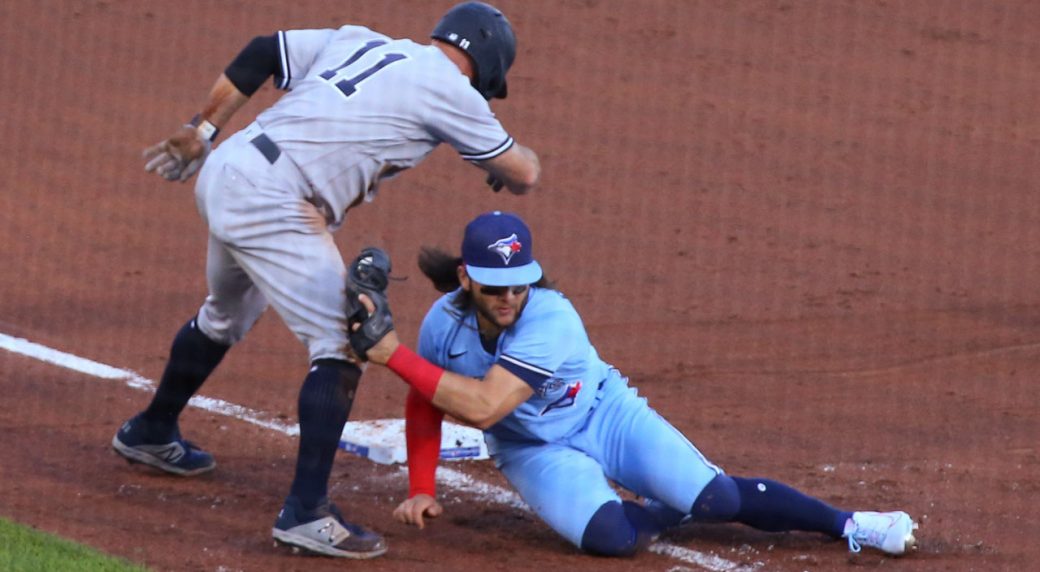 Blue Jays surge past Yankees for 6th straight win