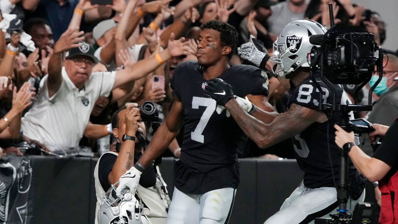 Derek Carr's TD pass caps Raiders' rally past Ravens 33-27 in OT