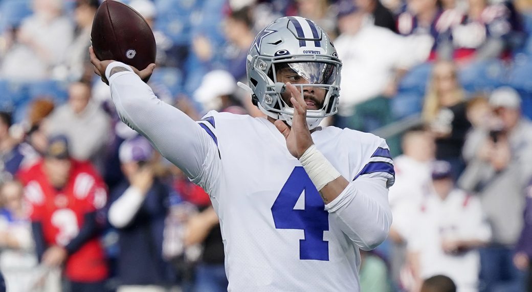 Photo: Dallas Cowboys quarterback Dak Prescott (4) looks to throw