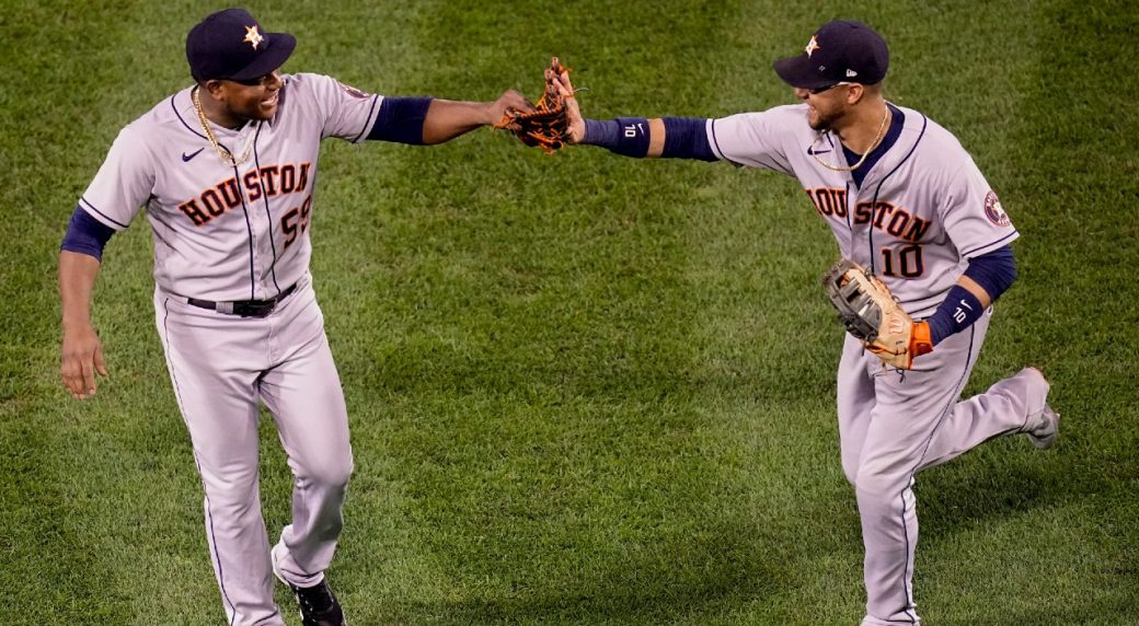 Astros tie ALCS with seven-run ninth against Red Sox