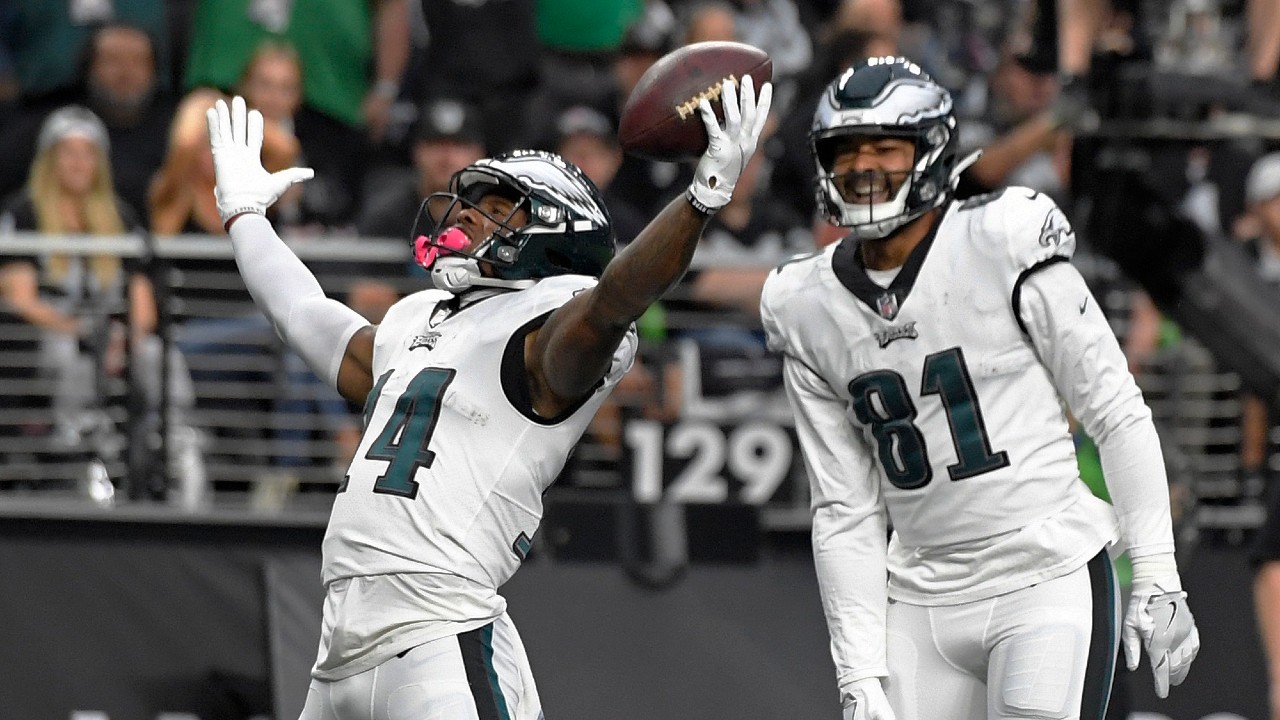 Philadelphia Eagles running back Kenneth Gainwell (14) celebrates