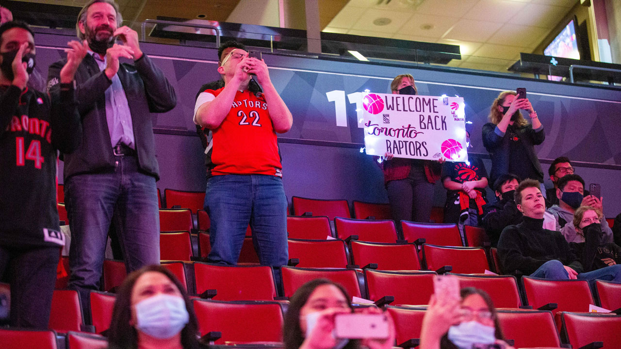 First Raptors game with fans a step in right direction after agonizing wait thumbnail