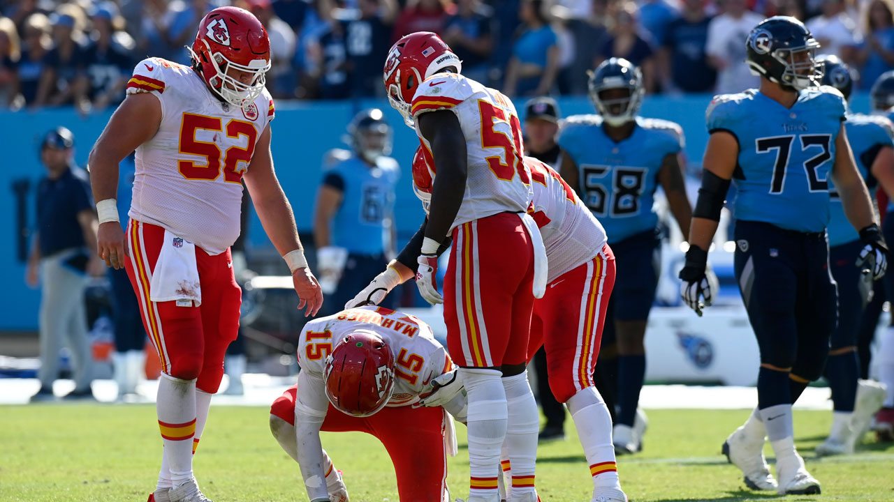 DISAPPOINTING DAY: Titans rout Chiefs