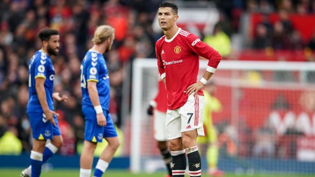 Twitter explodes as Cristiano Ronaldo scores stoppage-time equalizer to  help Manchester United avoid defeat