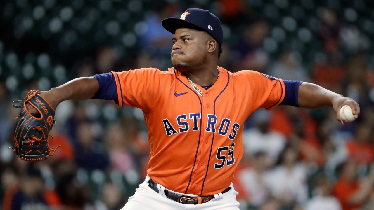 Astros' Cristian Javier racks up nine strikeouts through six innings vs.  Minnesota in Game 3 of ALDS