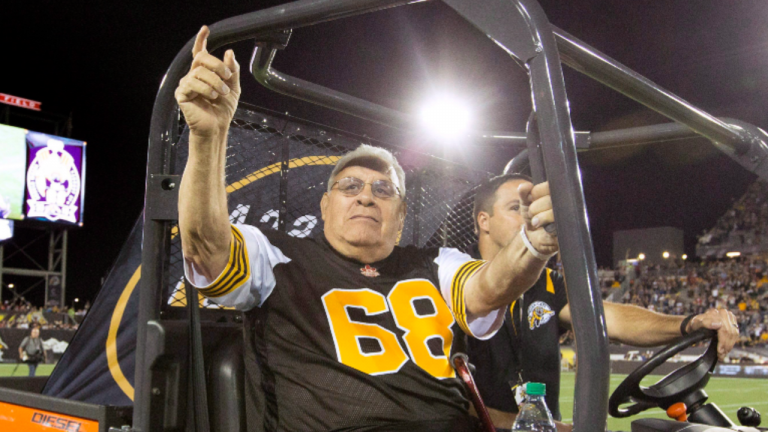 Hamilton Tiger-Cats' legend Angelo Mosca, seen here in 2015, died on Saturday. He was 84. (CP/file)