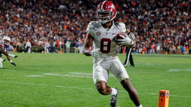 Alabama receiver John Metchie III named top Canadian in college