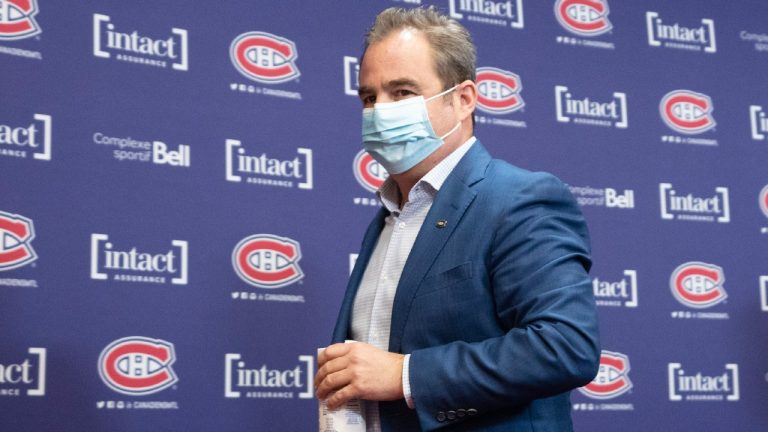 Montreal Canadiens owner Geoff Molson leaves after speaking to the media on Monday, November 29, 2021 in Brossard, Quebec. Molson addressed reporters today after a front-office shakeup on the weekend saw the dismissal of three top Canadiens executives, including general manager Marc Bergevin. (Ryan Remiorz/CP)