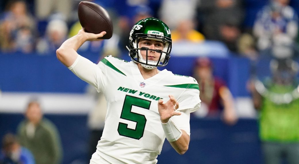 Jets could have competition for QB Mike White from the Dolphins