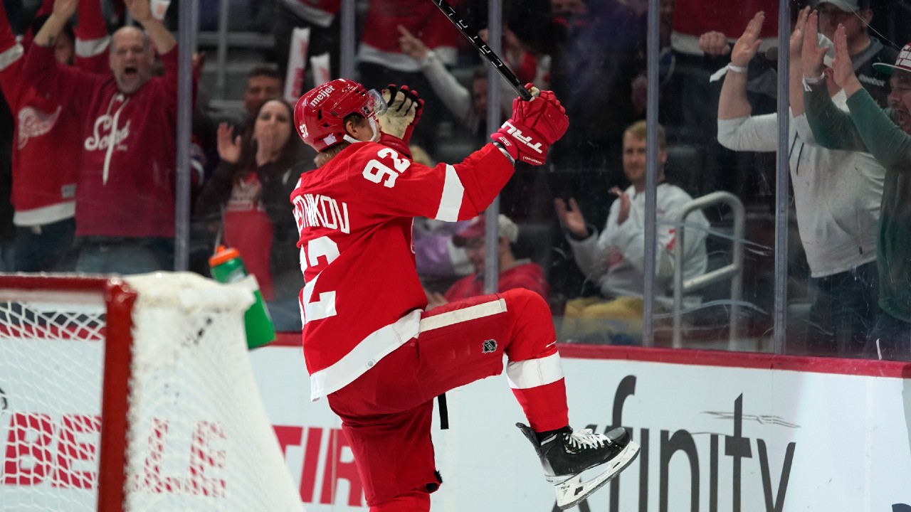 Namestnikov Scores Two, Lifts Red Wings To Win Over Oilers