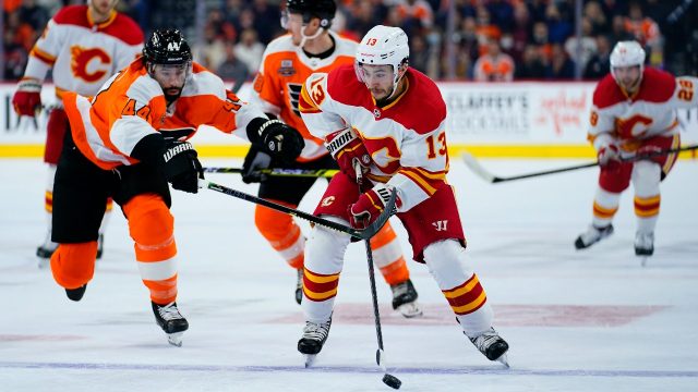 Gaudreau Goes Pro: Johnny Hockey Signs With Flames - BC Interruption