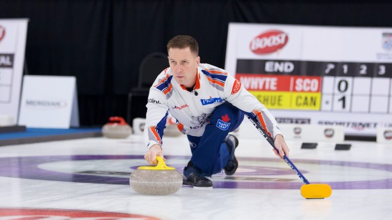 Brad Gushue in action during the Boost National men's quarterfinals on Nov. 6, 2021, in Chestermere, Alta. (Anil Mungal)