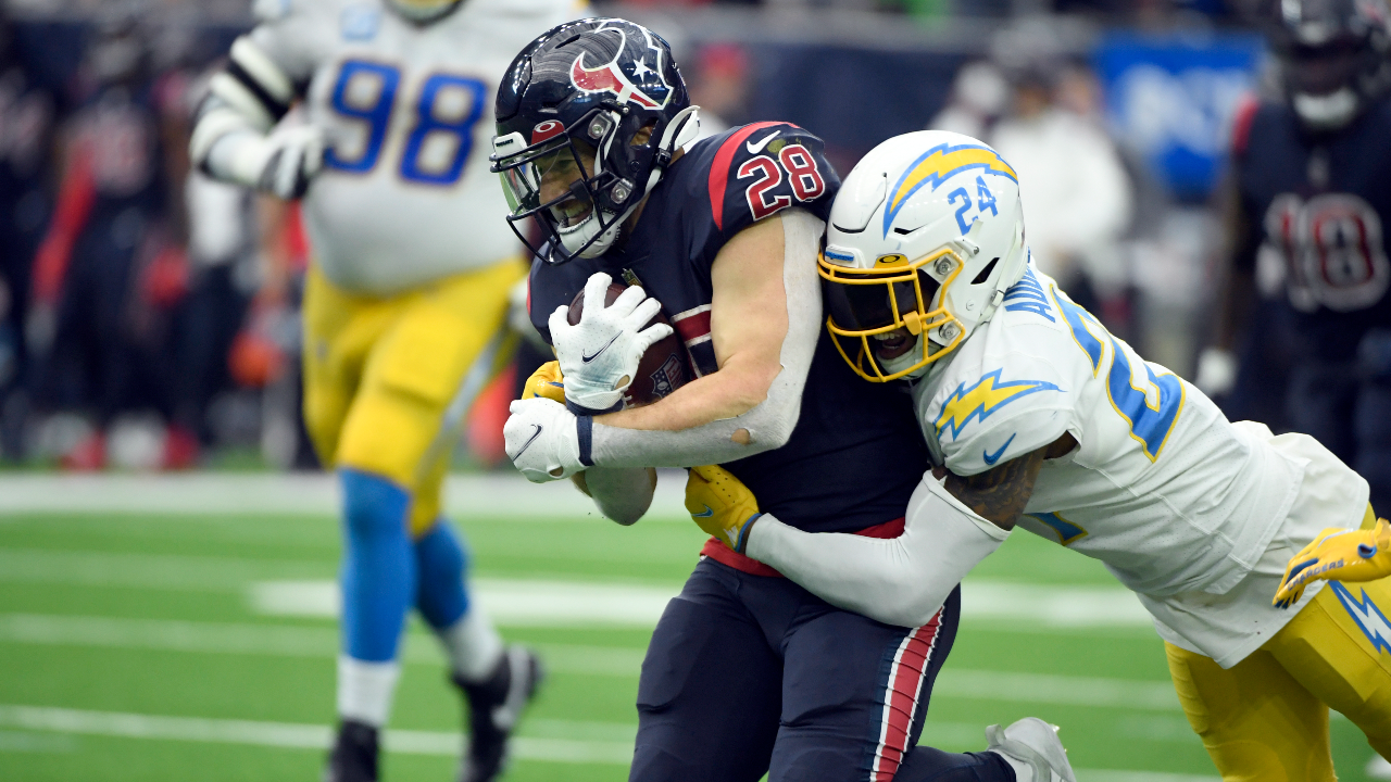 Texans run past Chargers 41-29, ding LA's playoff hopes