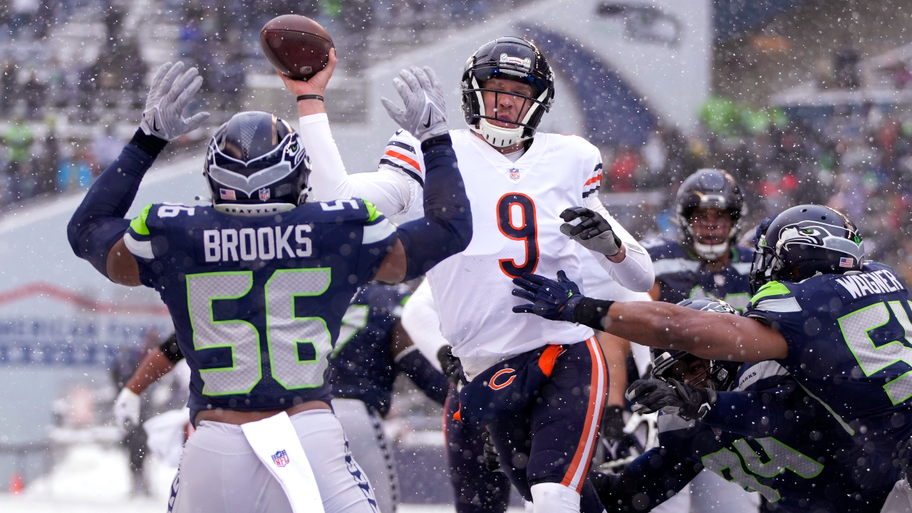 Photos: Seahawks' Lumen Field blanketed in snow for Bears game - Seattle  Sports